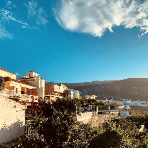 Cheap Flights to Tenerife from Gatwick Airport